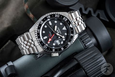 【F】 Top 10 GMT Watches Right Now — Ball, Tudor, Seiko, 